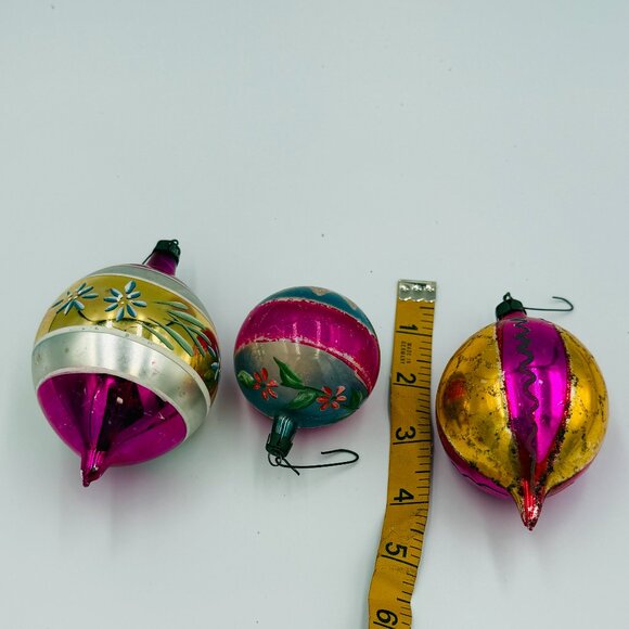 3 VTG Indent Painted Glass Christmas Ornaments Poland Teardrop 2 med 1 small. - Picture 3 of 15